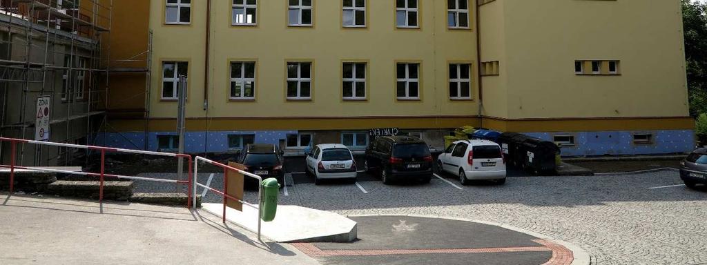 investic ve spolupráci s Odborem školství Celkové náklady projektu: 9 446 630,- Kč Způsobilé náklady projektu: 3 719 983,- Kč 2 975