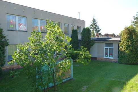 Snížení energetické náročnosti MŠ Nad Palatou 613 Registrační číslo projektu: CZ.05.5.18/0.0/0.0/17_070/0005881 Operační program: OP Životní prostředí, výzva č. 70 Období realizace: 15. 06. 2018 23.