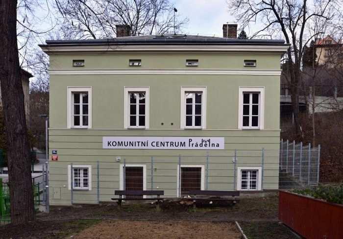 996 230,- Kč Způsobilé náklady projektu: 3 996 230,- Kč 3 796 418,- Kč Cílem projektu je podpora