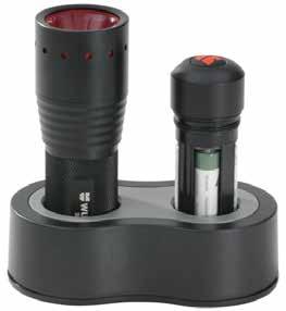 LED SVÍTILNA XTREME POWER XP5 Dobíjecí, s funkcí stmívání a ostření Akumulátor Xtreme power (LiFePo4) 6 režimů svícení Multifunkční spínač (komfortní spínač) Jednoruční pojezdový mechanismus ostření