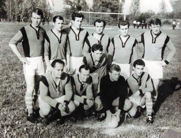 Milan Lachman, Karel âern - dolní fiada zleva: Herbert Král, Franti ek Badinka, Jaroslav Hasman, Petr Babák, Ladislav tefan Rok 1966 - A muïstvo -