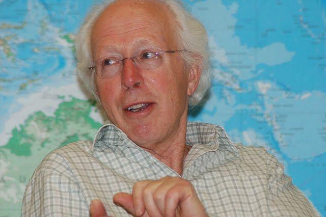 Guelph, Canada 2004 - Elected a Fellow of the American Association for the Advancement of Science (AAAS) (na 2004