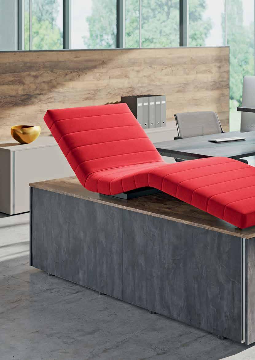 ! Ergonomický přístup díky výsuvu Quadro Big Duplex Stylové vybavení s vysokou funkčností: zásuvky Systema Top 2000!