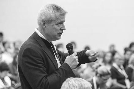 konferencí s celostátním dopadem a v delší perspektivě i s evropským významem.