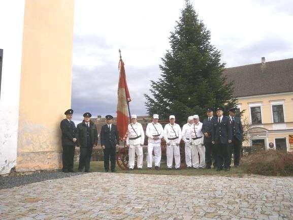Pokud by byl zájem, uspořádala by obec v únoru výlet do Prahy. Zájemci, kontaktujte OÚ. UKLIĎME ČESKO V sobotu 6. dubna se zapojíme do celorepublikové úklidové akce Ukliďme Česko.