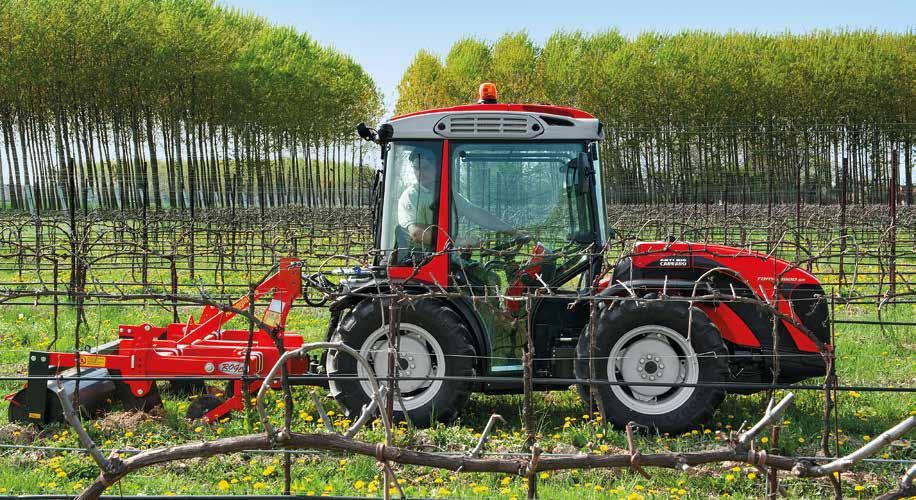 K dispozici mohou být až 4 rozdělovače s dvojitým efektem a traktor může mít celkem 12