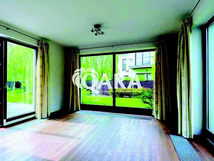3. Celkový popis nemovitosti (dle dat uvedených v inzerci) Adresa Zelená, Statenice, okres Praha-západ Zastavìná plocha (m2) Cena 21 000 000 Kè Plocha užitná 284 Poznámka k cenì 21 000 000 Kè za