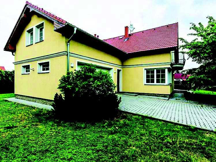 Záznam o prodeji srovnávané nemovitosti è. 3 1. Identifikace Prodej, Rodinný dùm, 260 m 2, Benedikta Roezla, Horomìøice, okres Praha-západ Celková cena: 17.000.