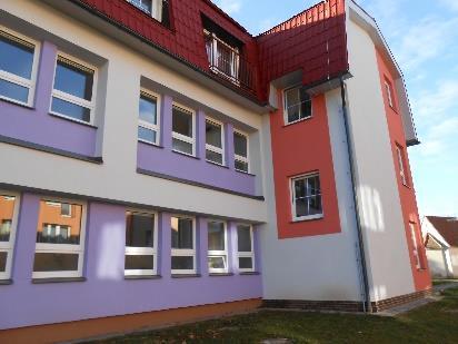 Obecní úřad Budova obecního úřadu se nachází v centrální části obce na návsi.