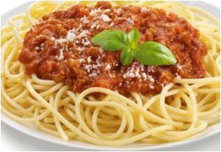 ŠPAGETY BOLOGNESE Těstoviny (cca 250 g) Druh těstovin: silné špagety 1 hrníček pšeničné, špaldové nebo žitné mouky 90 ml tekutiny (1 vejce, 1 dávka olivového oleje, zbytek voda) Složení omáčky