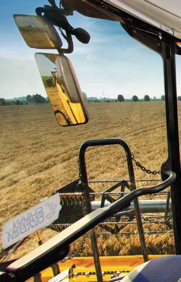 24 POHODLÍ OBSLUHY Vaše polní kancelář Nová řada sklízecích mlátiček řady CX7-8 je osazena kompletně přepracovanými koncernovými kabinami Harvest Suite, které