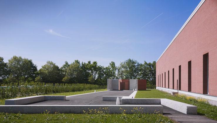 6.16 Promenáda Álvaro Siza, 2014 Obr. 41 Promenáda Álvara Siza Další z atrakcí určených pro veřejnost je promenáda navržena Álvarem Sizou. Promenáda vznikla v roce 2014.