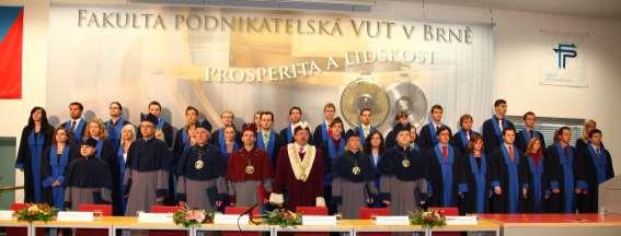 června 2013 přibylo Fakultě dalších 918 absolventů magisterského a