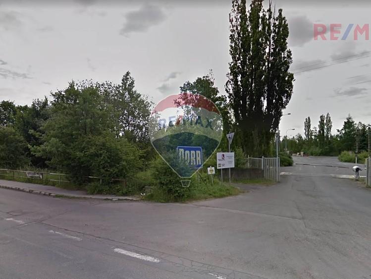 vybavenost pozemku - 1,00 úvaha zpracovatele ocenění - 1,00 Cena Výměra Jednotková cena Koeficient Upravená JC.