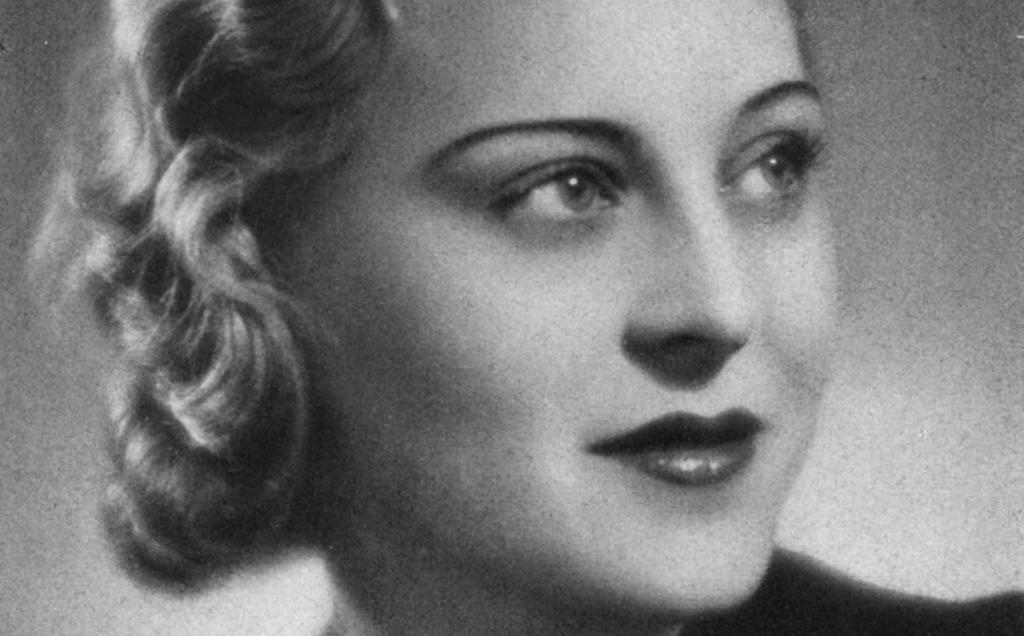 BÝK (20. dubna 21. května); Zita Kabátová Býk je smyslný, ale i melancholický, sebevědomý, trpělivý, stálý, pilný, jde za svým cílem, ale kloní se spíš ke konzervatismu.