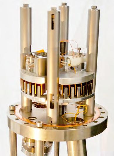 4. VÝVOJ ELEKTRONIKY PRO ŘÍZENÍ RASTROVACÍHO SONDOVÉHO MIKROSKOPU 4.