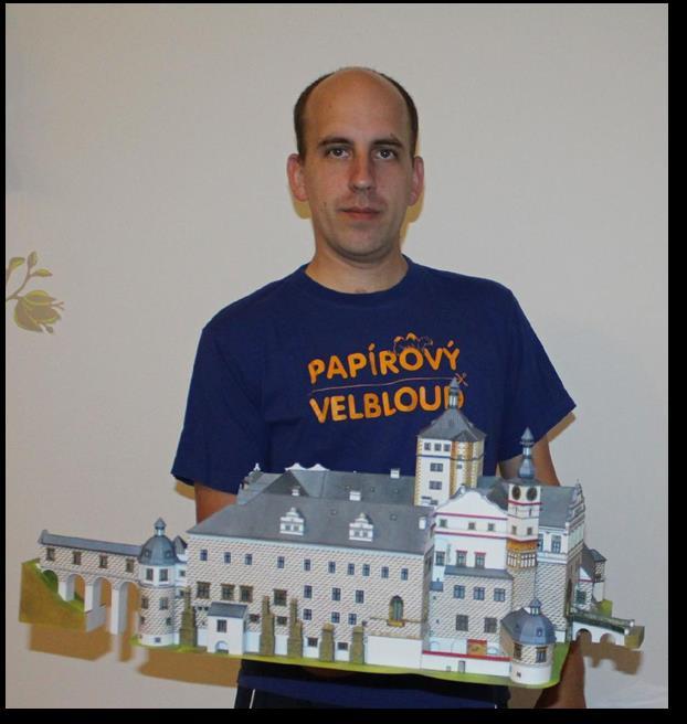Vážený pane architekte, k dnešnímu životnímu jubileu Vám přeji pevné zdraví a zároveň Vám chci poděkovat za všechny ty úžasné vystřihovánky, kterými nám modelářům děláte tolik radosti.