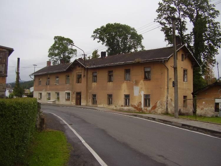 ZNALECKÝ POSUDEK číslo: 15/08/153 o obvyklé ceně id. 262/1000 na pozemku parc.č. st. 322/1, jehož součástí je bytový dům č.p. 201 a dále podílu id. 262/1000 na pozemku parc.č. st. 322/2 v ul.