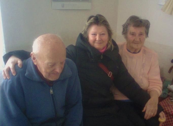 Oblastní centrum charitních sociálních služeb v Novém Kníně (OCChSS) Adresa: Bc. Stanislava Krejčíková, Za Salašem 278, 262 03 Nový Knín Telefon: 724 236 152 E -mail: s.krejcikova@volny.