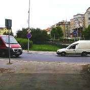 vjezd do silnice Vjezd do silnice 10 průjezdnost překážky 8 průjezdnost 6 4 2 0 5 10 15 není v elká malá není průjezdné se zastav ením zpomalením do kroku počet překážek na trase Vjezd do sil.