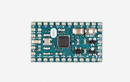 1. Co je to Arduino? Arduino je otevřená elektronická platforma, založená na mikroprocesoru ATMega.