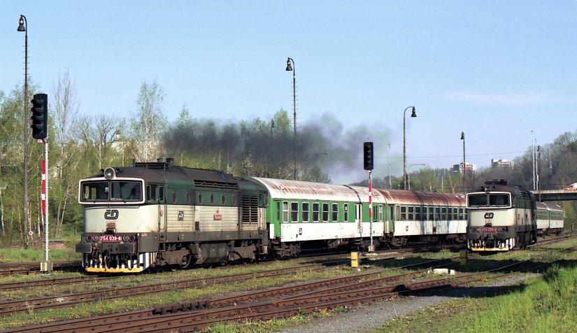 MAGAZÍN FOTOGALERIE LOKOMOTIVY.NET Vjezdové návěstidlo do Frýdku Místku minula 750.