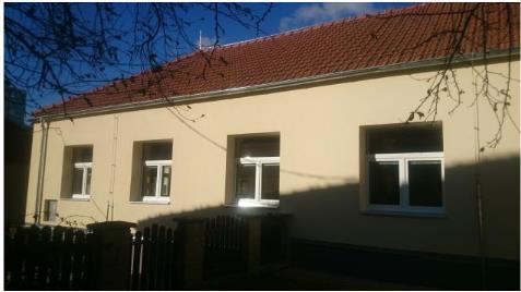 vlastností obálky budovy základní umělecké školy. Cílem bylo zlepšit energetickou náročnost objektu.