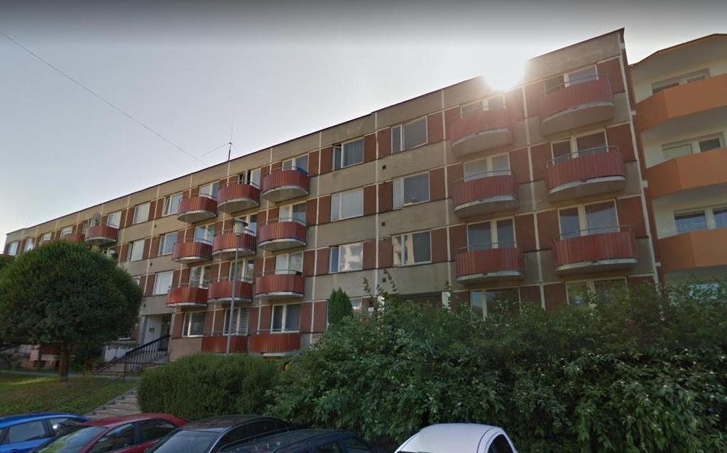Bytový dům Píškova 8,10,12 (stav před rekonstrukcí) Kompletní rekonstrukce bytového domu Bernáčkova, Brno - jih V roce 2011 byly na
