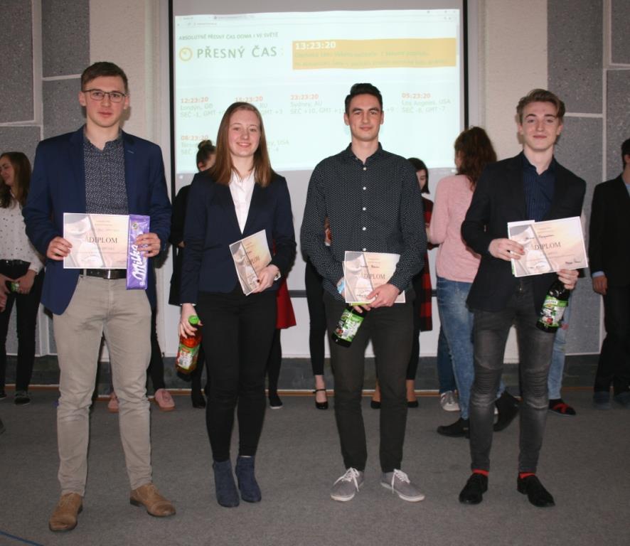 o Kateřina Balcarová, Adam Gabrys (3.C): In vino veritas, in pivo taky o Anna Bojková (2.D): Vnímání času o Jakub Danyś (2.D): Když se čas krátí o Václav Humpolec (5.