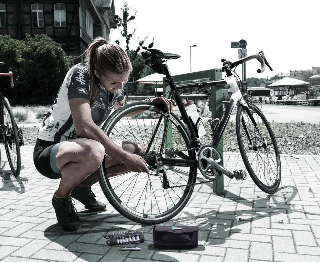 Wera Bicycle Sets NOVINKA Bicycle Set 2 RAPIDAPTOR TECHNOLOGY WERA 2GO COMPATIBLE BICYCLE 13dílný, ve skládací tašce; 1 ruční držák 816 R Kraftform s rychloupínací hlavou Rapidaptor; vhodné pro