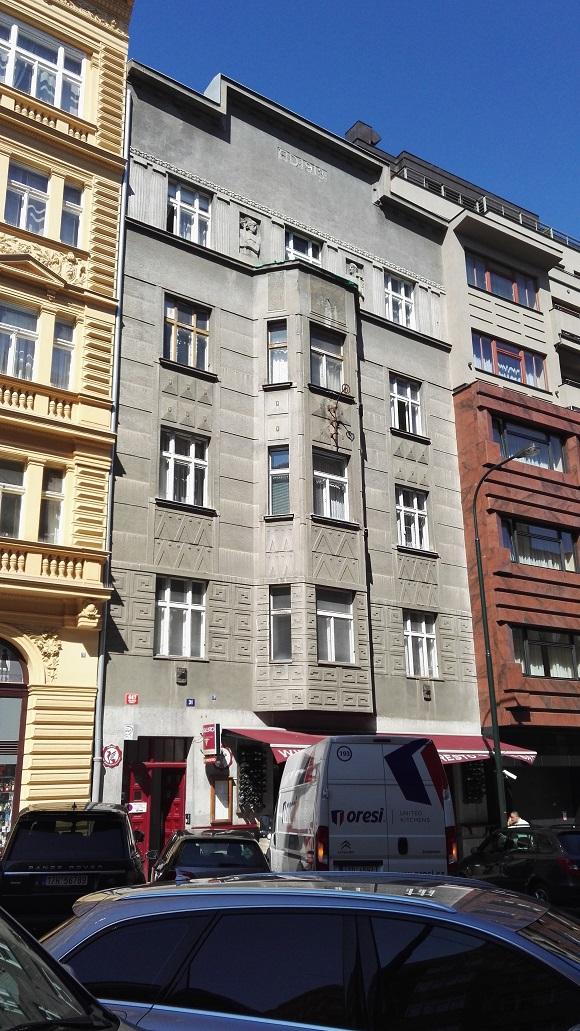 PRŮKAZ ENERGETICKÉ NÁROČNOSTI BUDOVY vydaný podle zákona č. 406/2000 Sb., o hospodaření energií, a vyhlášky č. 78/2013 Sb., o energetické náročnosti budov evid. č.: 215650.