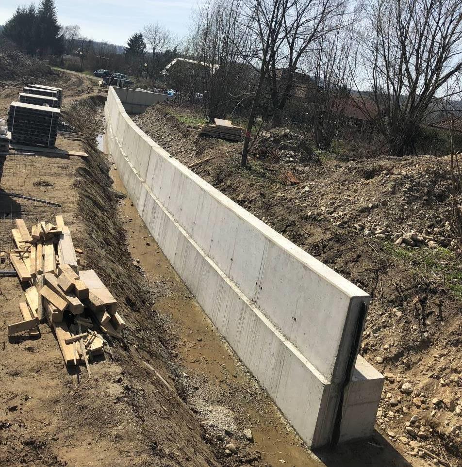 2 Obrázek 5: betonová