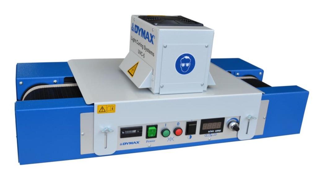 33 cm, délka 70 cm a výška 28 cm. Intenzita ozáření ve vzdálenosti 1 cm od výbojky je 800 mw/cm 2 [65].