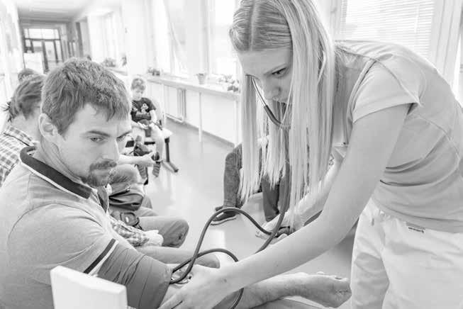 LETNÍ RELAX 15 Tichý zabiják. S hypertenzí se ale dá úspěšně bojovat VAŠE ZDRAVÍ Letní seriál DOBRÉHO DNE věnovaný neduhům souvisejícím s pokročilým věkem pokračuje dalším dílem.