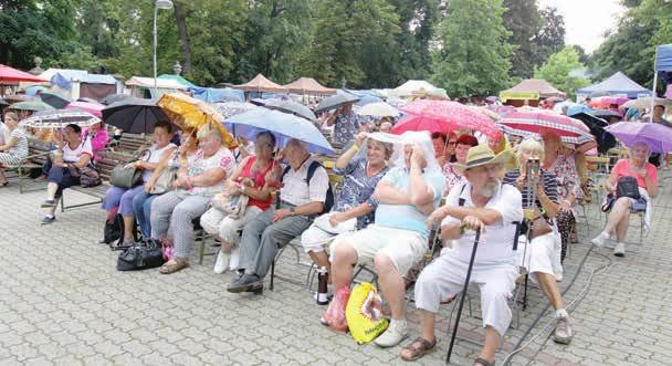 Roman Jílek z Boršic (namodralý boršický, 124 g) O NEJKRÁSNĚJŠÍ ČESNEKOVÝ COP Kolekce Jaromíra Horáka z Buděcka a krásný cop Emericha Kratochvila z Dambořic O NEJKRÁSNĚJŠÍ SLOVÁCKÝ TYP Anička