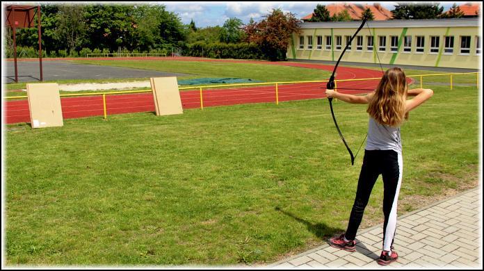 KATEGORIE: 2005 + STARŠÍ JMÉNO BODY MÍSTO JMÉNO BODY MÍSTO Petr Jankura 16 1. Marie Duchková 16 1. Tomáš Spurný 12 2. Kateřina Dlouhá 11 2. Dominik Lekeš 10 3. Sabina Jankovská 11 2.