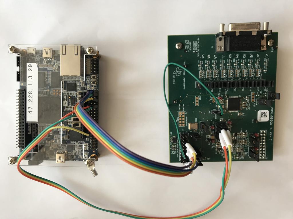 Pin obvodu Typ pr ipojení 5 GND 9 3V3 10 5V Tabulka 1: Zapojení napájení - integrovaný obvod J4 Pin obvodu Typ pr ipojení 1 CS (Chip select) 3 SCLK (Clock to synchonize Master -