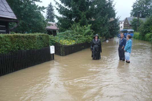 Rynoltice co souviselo s odstraněním následků povodně. Postupem času si všichni svá obydlí opravili a žijí zde dosud, povodeň je nijak neodradila a věří, že se to již nebude opakovat.