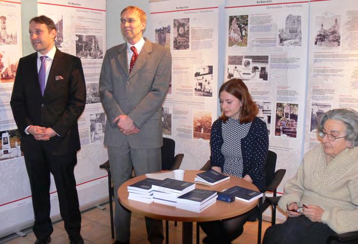 V některých krajích se zadržel rendlík (rendlíček) pro označení malého kastrólku, který se nepřikrývá pokličkou a ve kterém se rozpouští máslo nebo jiný tuk na potření buchet apod.