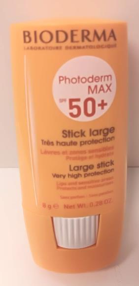 11 Anti age [13] SPF 30/UVA 30 Indikace: Zralá citlivá pokožka Trojnásobná ochrana proti stárnutí: Vyhlazuje vrásky Vypíná pokožku Brání vzniku hnědých skvrn Aplikace: