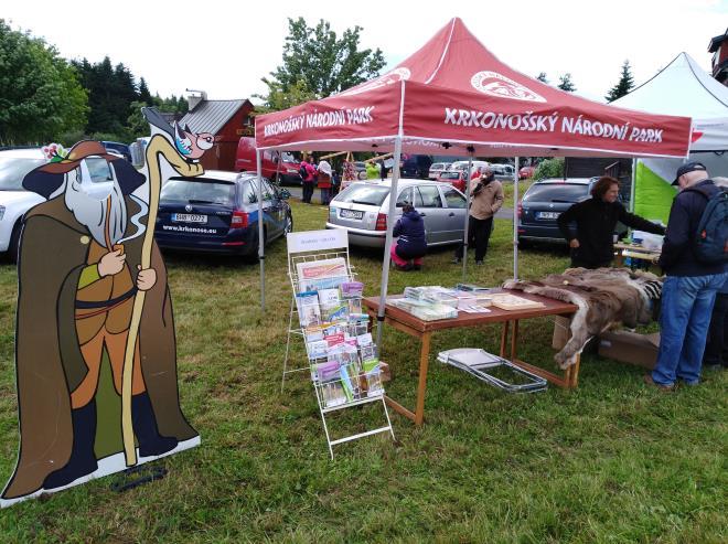 Podklady byly sebrány a zpracovány ve spolupráci s ostatními krkonošskými informačními centry a poskytovateli různých služeb cestovního ruchu do celokrkonošských propagačních materiálů Krkonošská