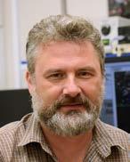 Oddělení mikroskopie V Oddělení mikroskopie se zabýváme studiem jemné struktury a funkčních projevů doménového uspořádání biomembrán v eukaryotických buňkách, s důrazem na úlohu membránových