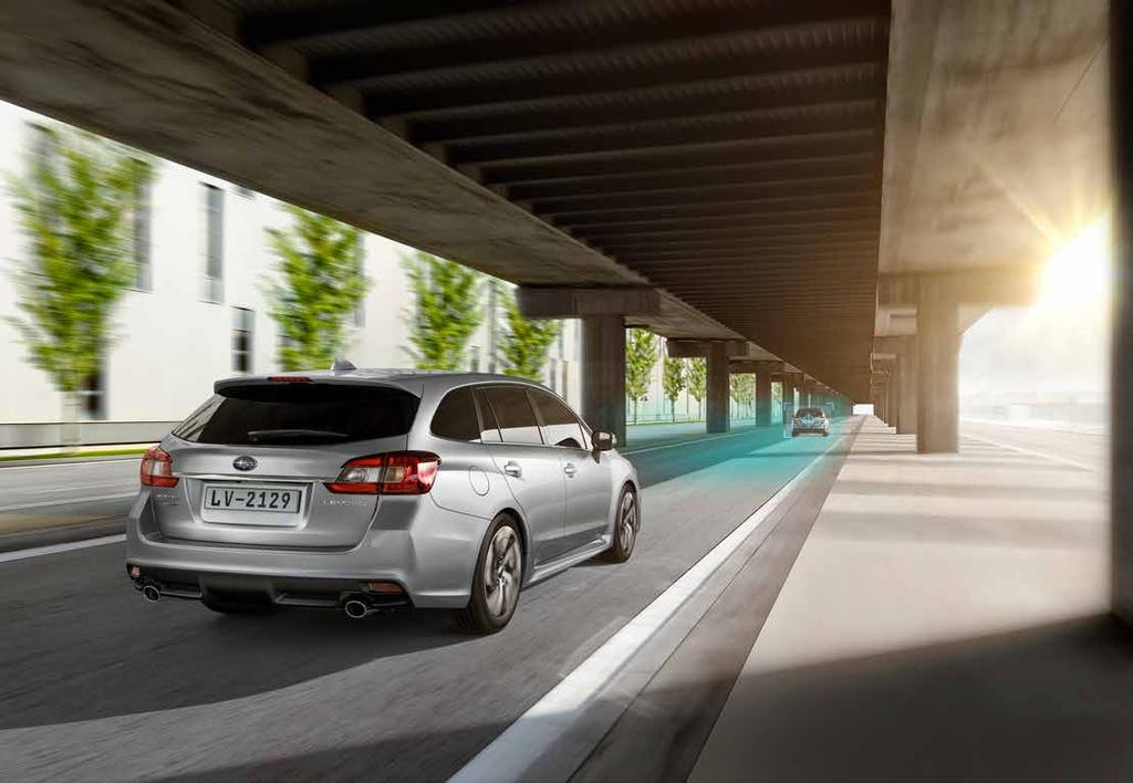 Špičková technologie Subaru na podporu řízení. O EyeSightu*, špičkovém systému podpory řidiče vyvinutému přímo v Subaru, rádi říkáme, že funguje jako druhý pár očí, které sledují silnici před vámi.