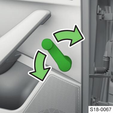 Pokud překážka během následujících 10 s opět zabrání zavření, posuv skla se opět zastaví a sklo se vrátí o několik centimetrů zpět.