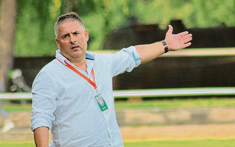 Milan Valachovič zvedl fotbalisty Sokola Lanžhot do divize a v nováčkovské sezoně s nimi obsadil pěkné šesté místo.
