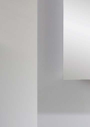 Mo dern lines, luxur ury basic dr