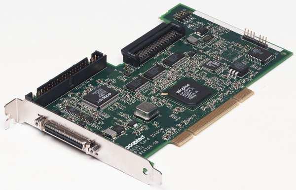 SCSI (Wide/Narrow) Určeno pro 32-bit