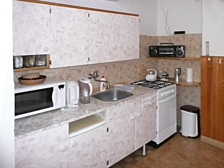 Záznam o prodeji srovnávané nemovitosti č. 2 1. Identifikace Prodej, Byt, 53 m 2, Cihlářská, Brno, okres Brno-město Celková cena: 3.490.000 Kč Adresa: Cihlářská, Brno, okres Brnoměsto 2.