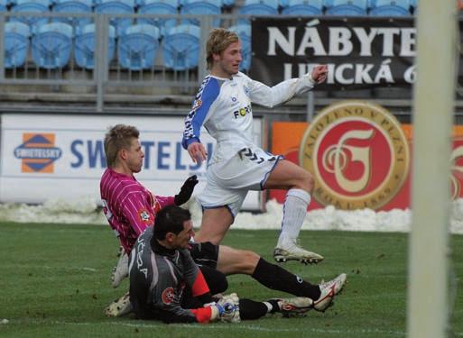 o soupeři Představujeme našeho dnešního soupeře FC SLOVAN LIBEREC Rok založení: 8 Klubové barvy: modrá a bílá Stadion: U Nisy (. diváků) Webové stránky: www.fcslovanliberec.cz Nejlepší umístění:.