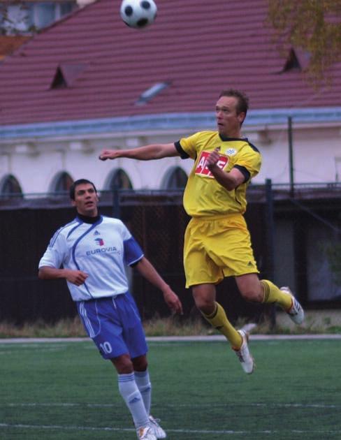 8 Zkušenost v B-týmU David Homoláč rozjíždí v béčku trenérskou kariéru Ještě na začátku letošní sezony patřil David Homoláč k pevným členům sestavy prvoligového A-týmu.